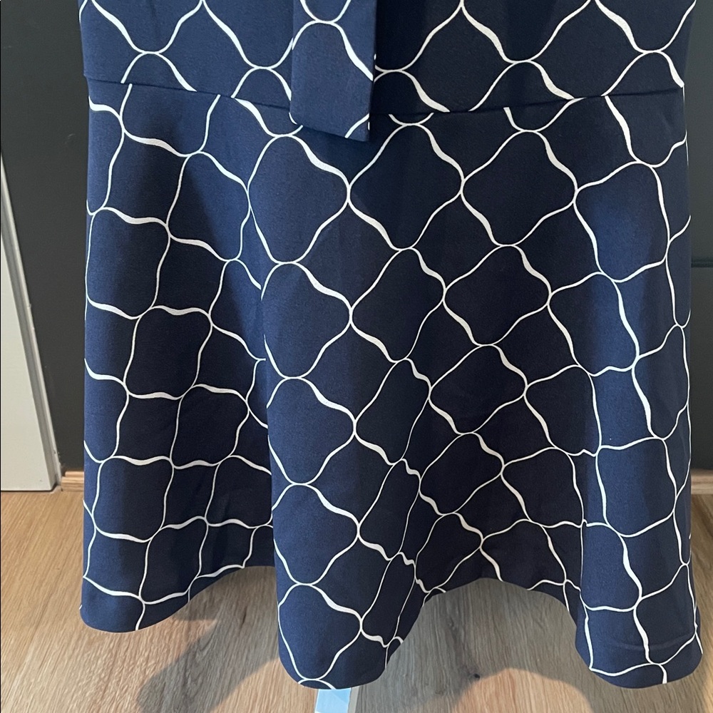 Ann Taylor Ruffled Navy Midi Skirt Size 10 - Picture 4 of 7